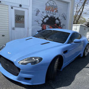 Aston_Martin_Blue_1
